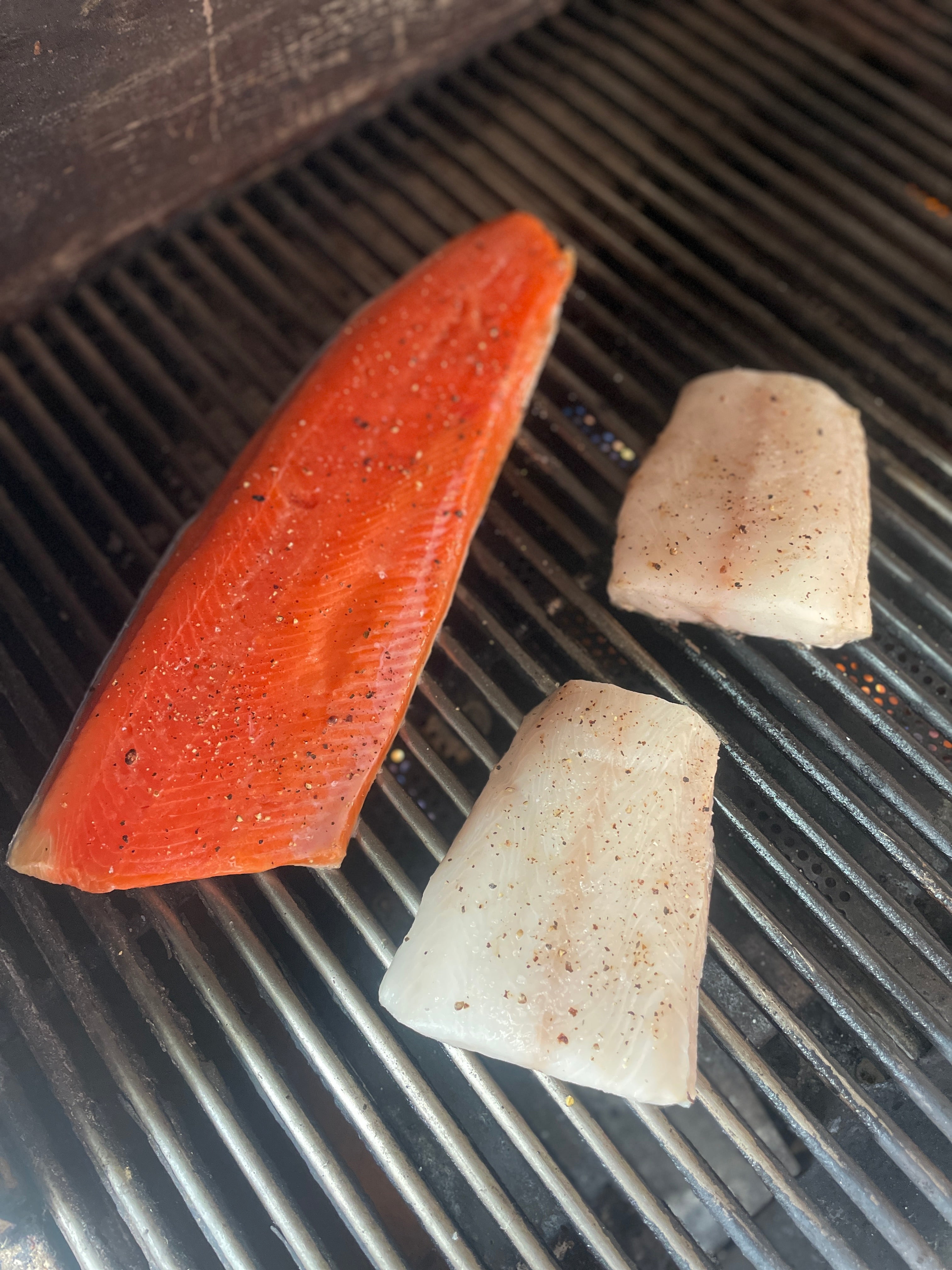 Wild Alaskan Sockeye Salmon Fillet (Full Side)